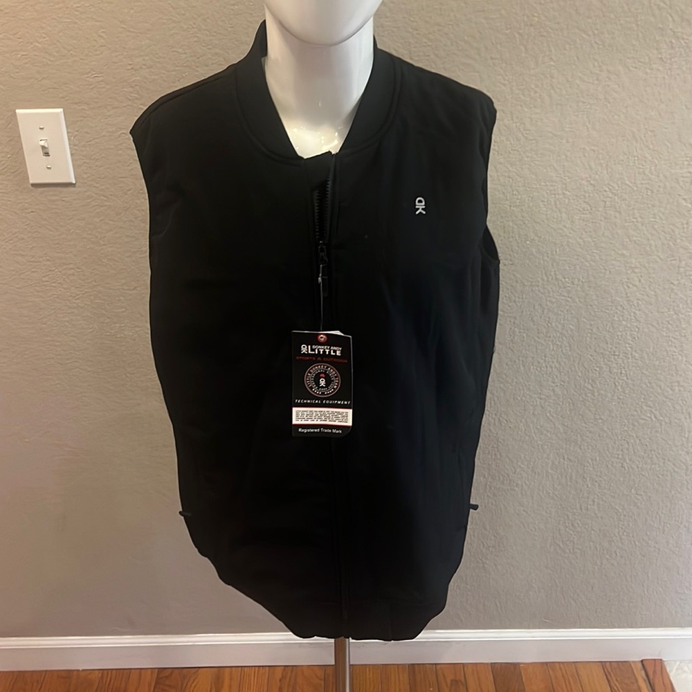 Men’s Large Little Donkey Andy Lightweight Fleece‎ Lined Softshell Vest.